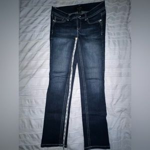 White House / black market sz 28 slim ankle fit jean